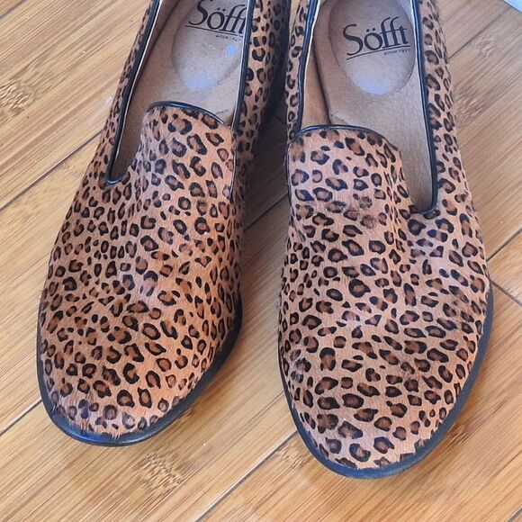 Sofft Severn Leopard Print Calf Hair Slip On Loafers Women's size 8.5M Excellent - Picture 3 of 8